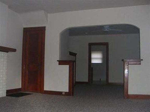 3rd image of 810 Richmond Ave #1