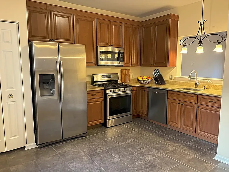 9 Hurst Ct — Photo 4