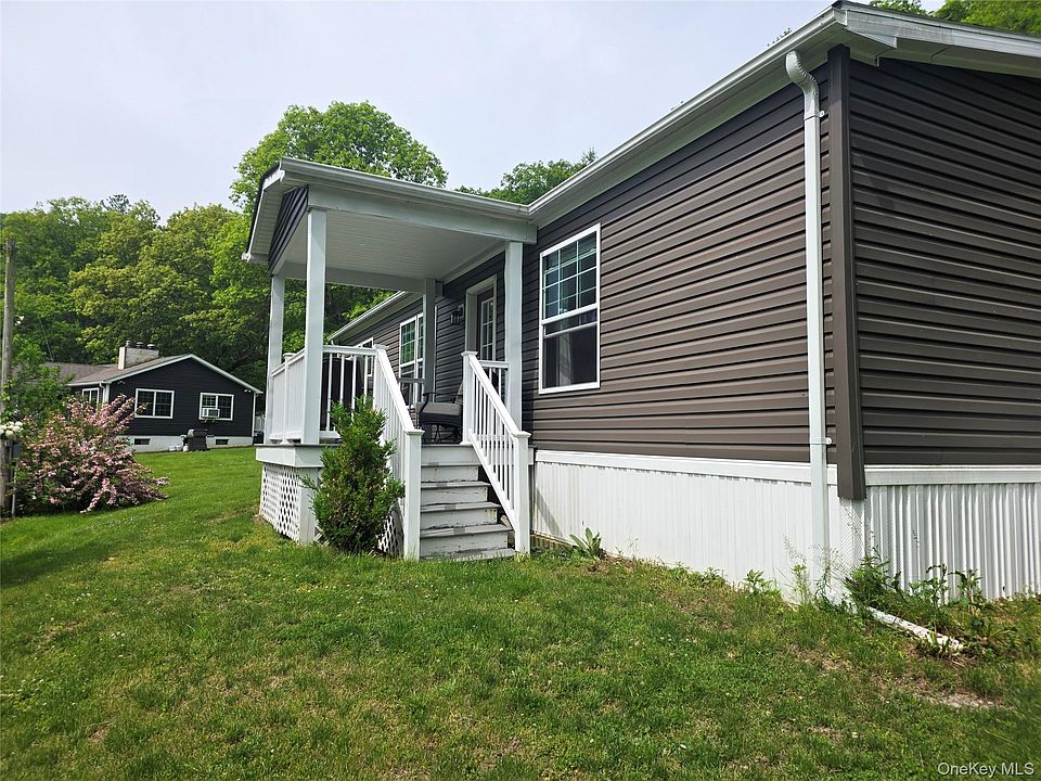 1st image of 559 Lake Road