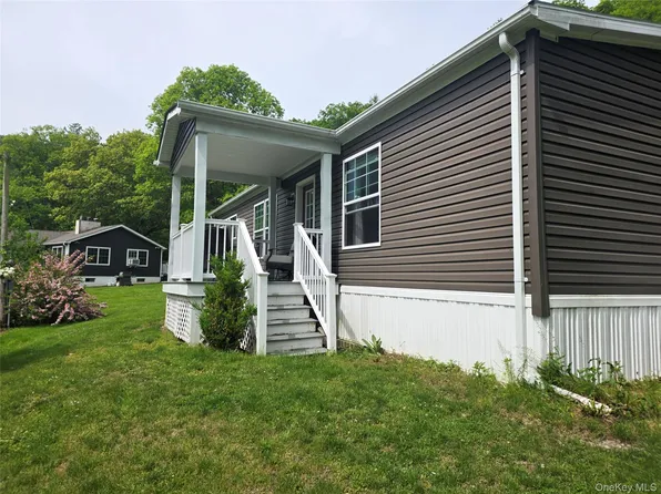 559 Lake Road, Pine Plains, NY 12567