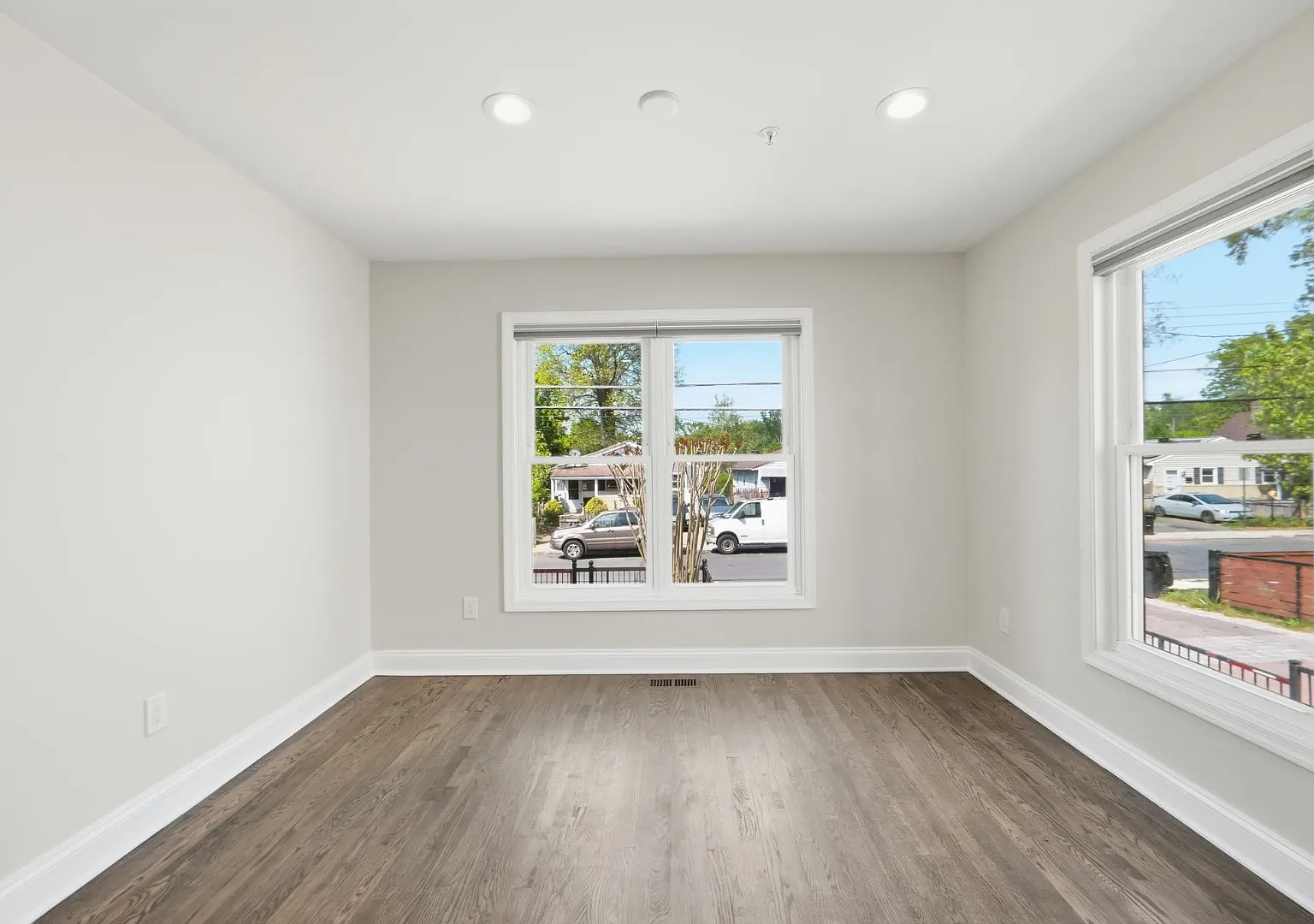 3803 Allison St — Photo 4