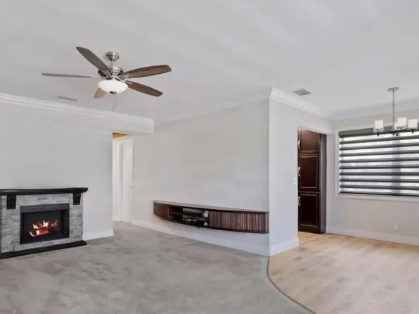 301 Farnham M #301, Deerfield Beach, FL 33442