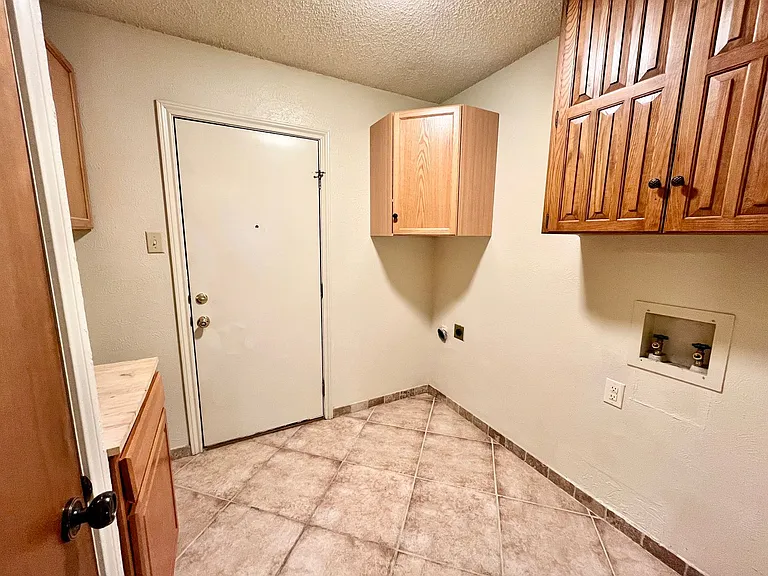 3904 Woodbury Ct — Photo 30