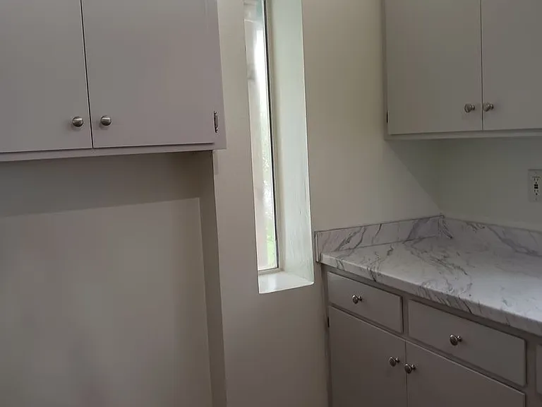 1111 McClaren Dr — Photo 10