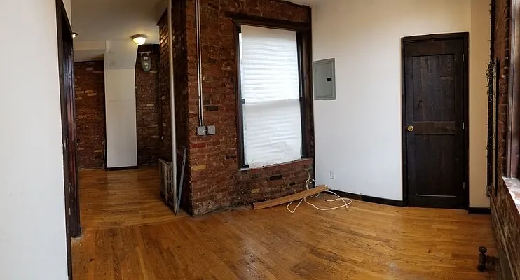 Rented by REAL New York | media 21