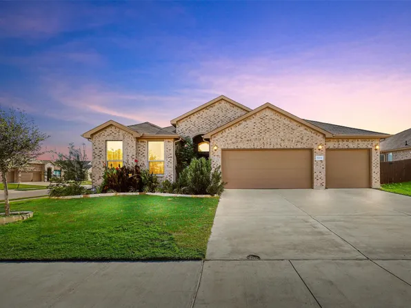 1209 Weeting Ln, Saginaw, TX 76131