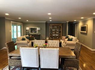 11102 Hermitage Hill Rd, Saint Louis, MO 63131