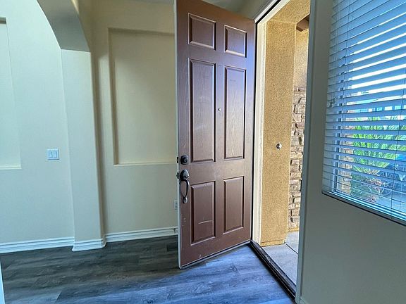 2nd image of 600 Charleston Pl