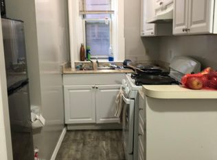 463 Park Dr APT 12R, Boston, MA 02215
