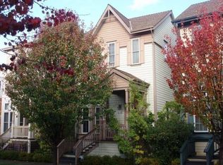 2051 Lewis St, Hercules, CA 94547