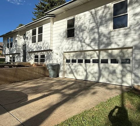 5th image of 417 S Main St
