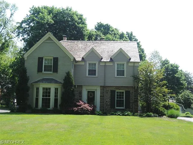 4041 Windsor Rd photo 1