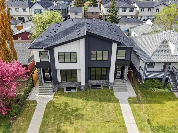 8517 N 48th Ave NW, Calgary, AB T3B 2B2