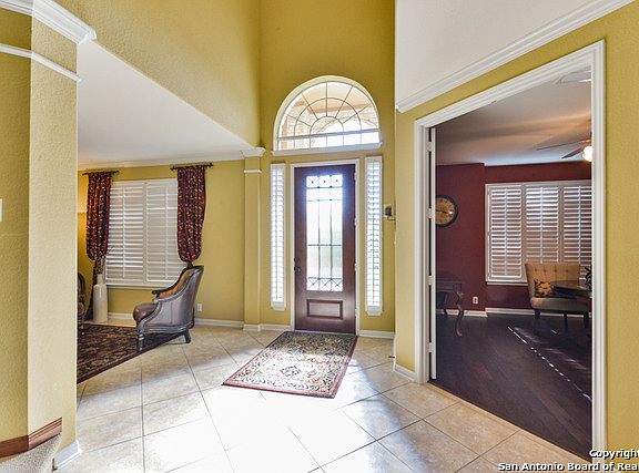 4th image of 18507 Rogers Pl