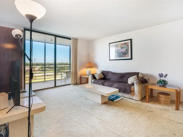 1200 Saint Charles Place #721, Pembroke Pines, FL 33026
