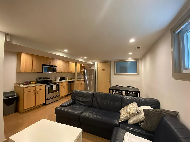 1824 Park Rd NW #B — Photo 7