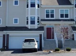 7153 W Rawson Ave #12-2, Franklin, WI 53132