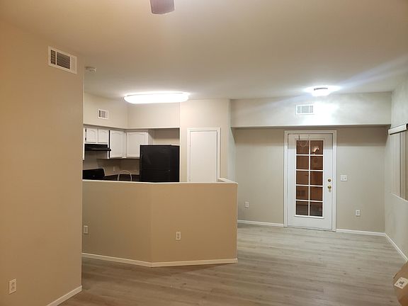 5th image of 3400 Cabana Dr Unit 2077