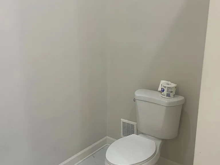 1900 Ridgecrest Dr #201 — Photo 24