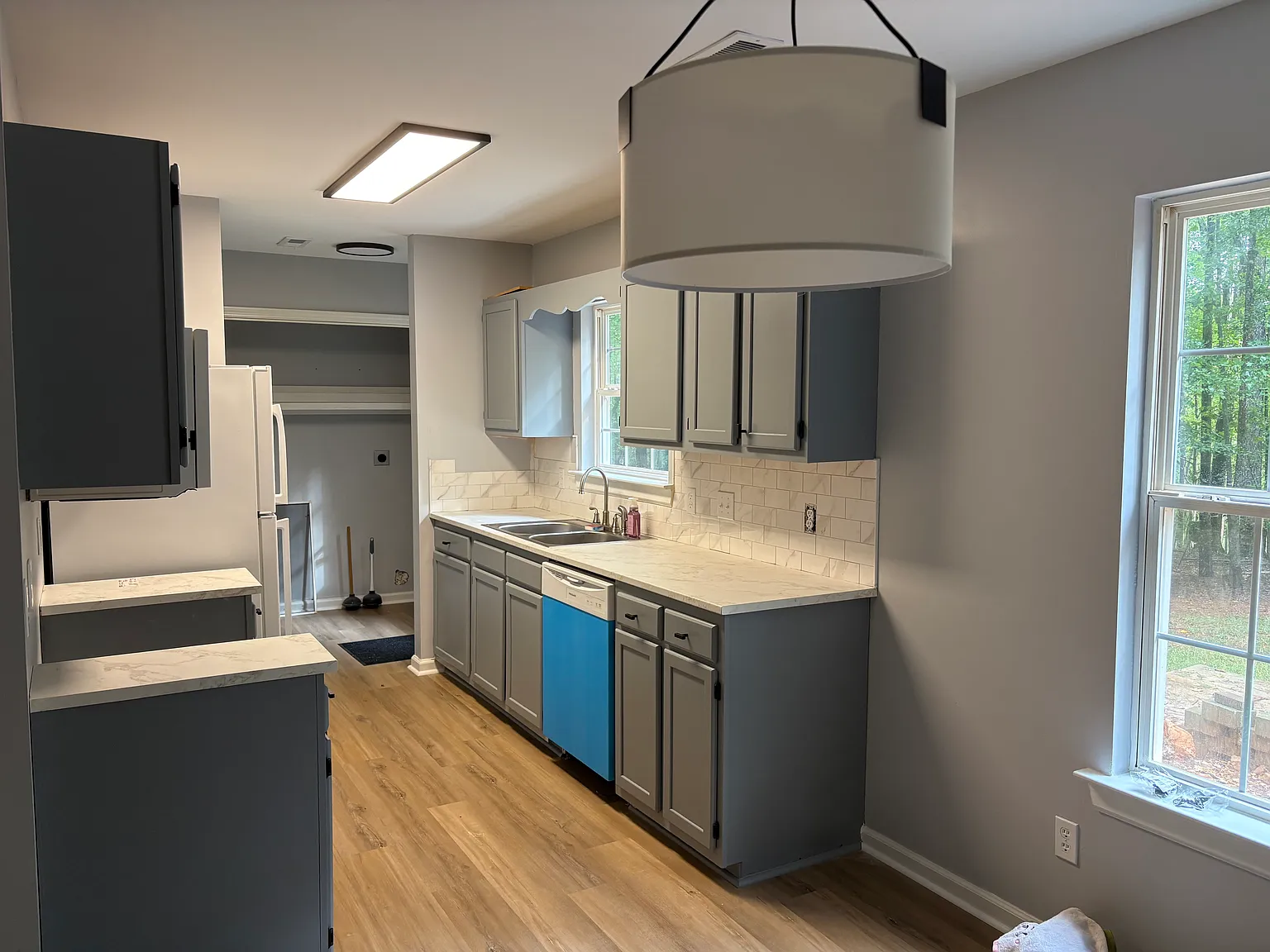 3 bed, 1008 sqft, $1,700 — Photo 3