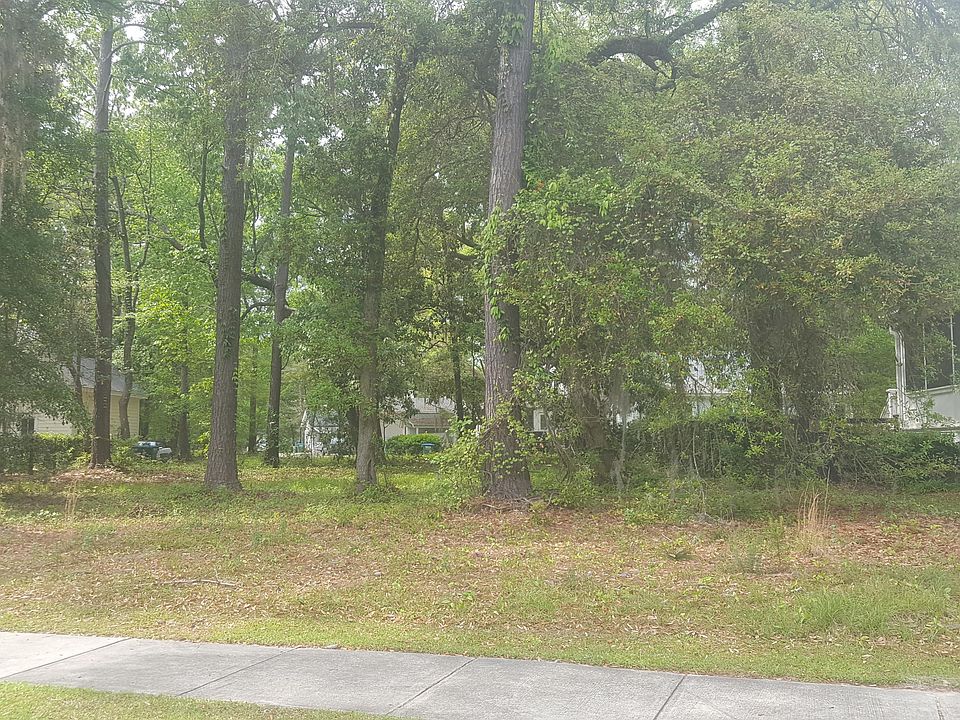 1st image of 104 Saint Phillips Blvd