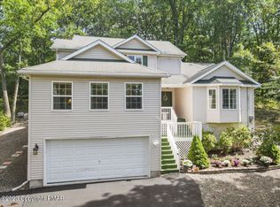 105 Alford Ct, Bushkill, PA 18324