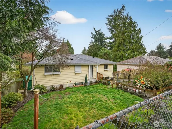 16008 10th Avenue NE, Shoreline, WA 98155