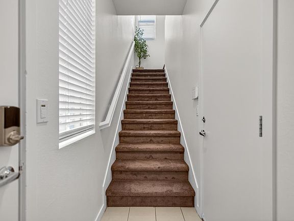 3rd image of 334 1st Ave