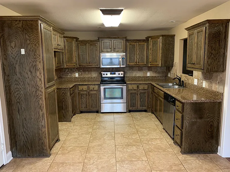 2476 Pleasant Willow Dr — Photo 9