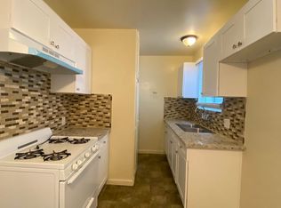 633 E Windsor Rd APT B, Glendale, CA 91205