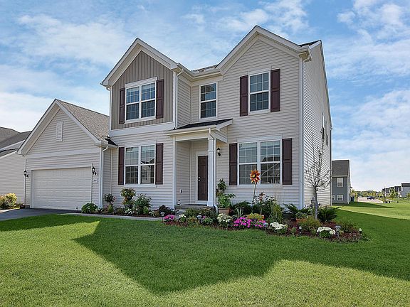 2nd image of 384 Saddlebred Cir