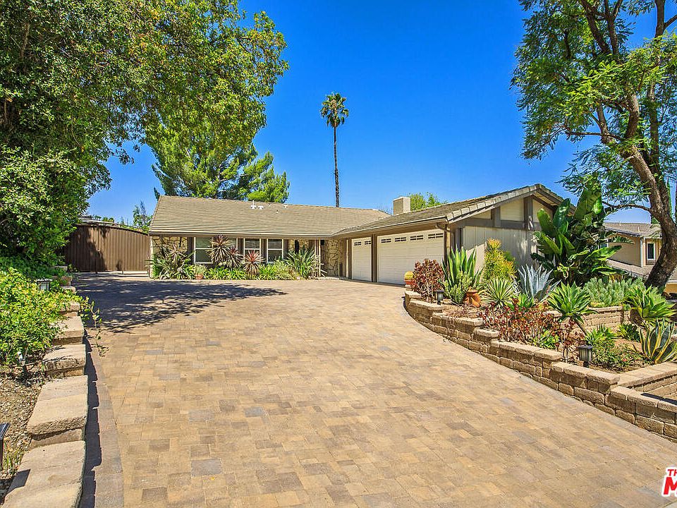 1st image of 4523 Cezanne Ave