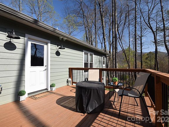 5th image of 515 Twinbrook Ln