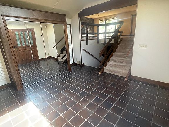 3rd image of 7302 Amber Ln SW