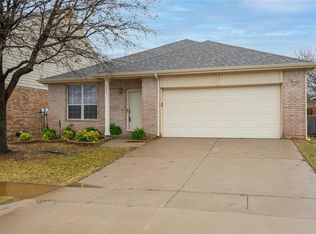 3603 Shady Park Dr, Arlington, TX 76013