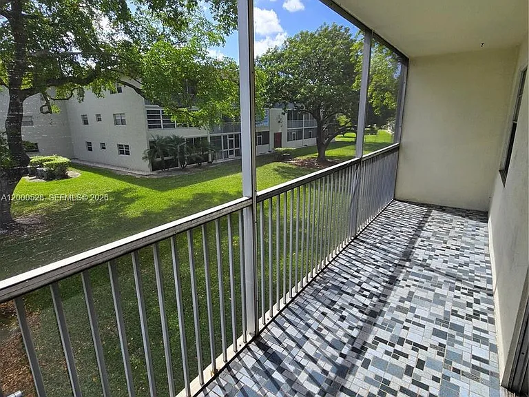13500 SW 1st St #204U — Photo 2