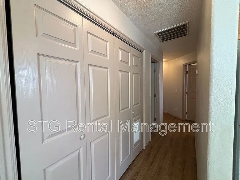 425 E 1050 S #2 — Photo 10