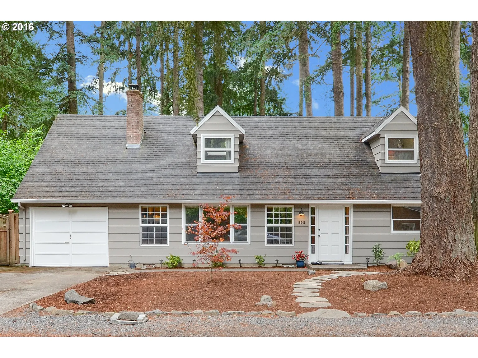 16041 SW Waluga Dr photo 1