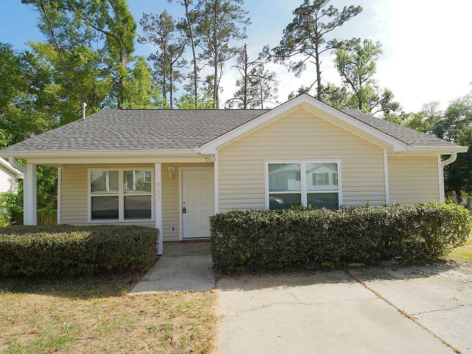 1st image of 933 Ashburn Dr
