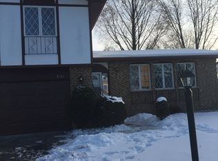 5151 Riverside Dr, Richton Park, IL 60471