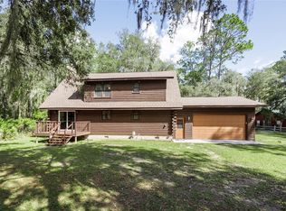 239 Riley Lake Dr, Hawthorne, FL 32640