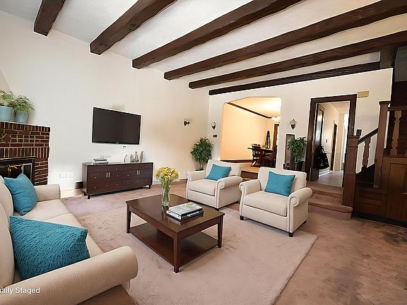 4th image of 6369 Dry Harbor Rd