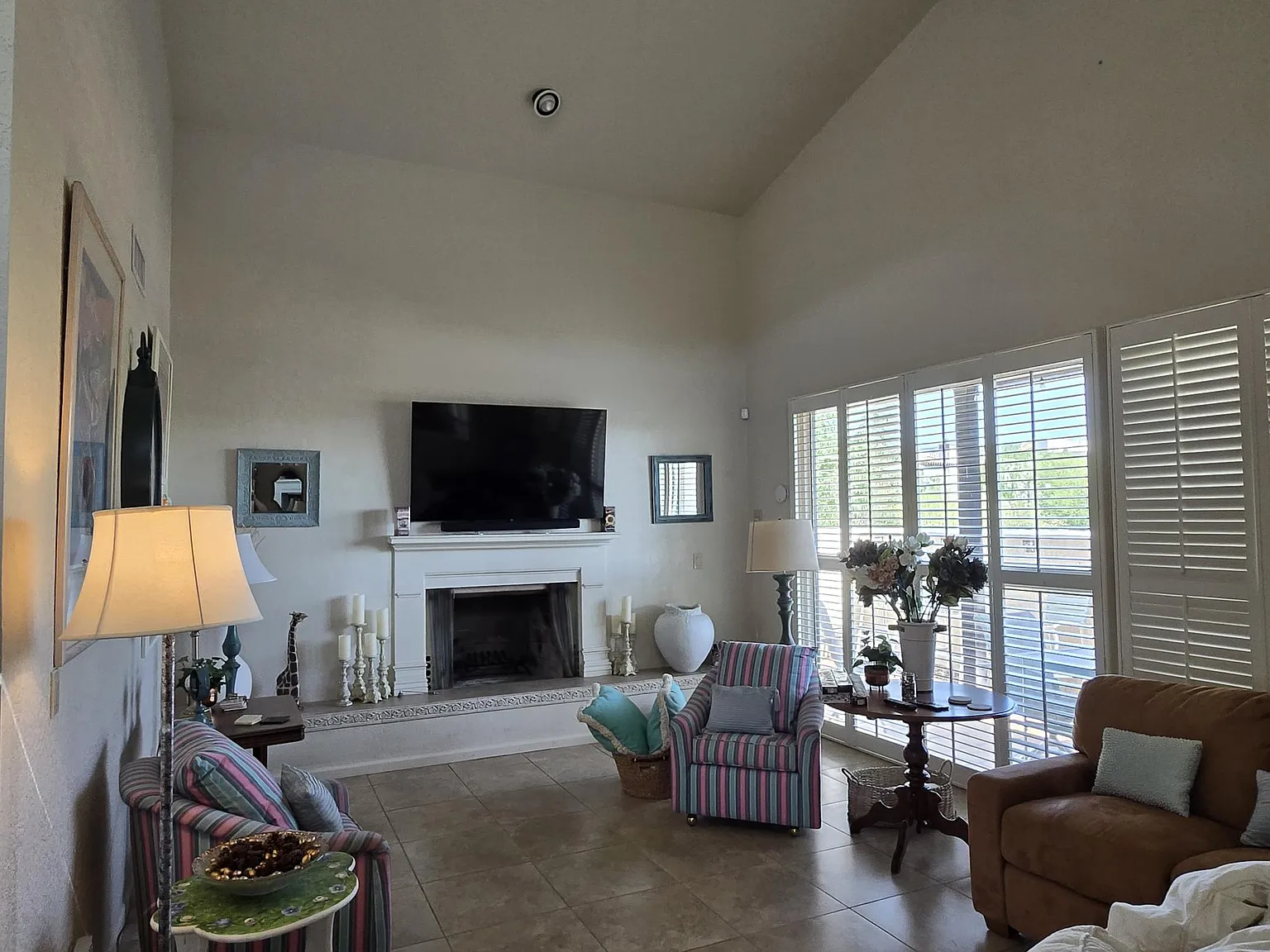 3 bed, 1720 sqft, $3,250 — Photo 3
