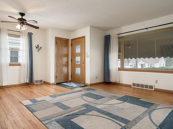 5th image of 1316 25th St