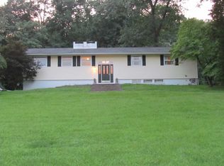 19 Deer Run Rd, Poughkeepsie, NY 12603