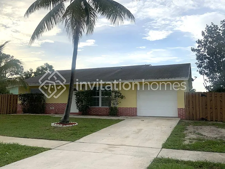 4931 Messana Ter — Photo 1