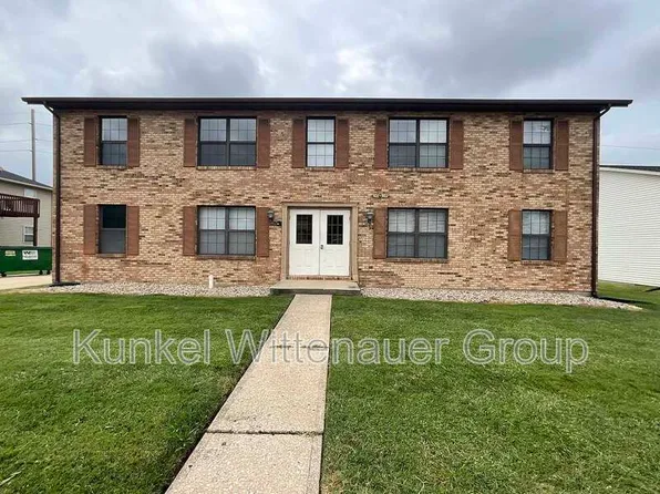 921 Georgetowne Dr, O Fallon, IL 62269