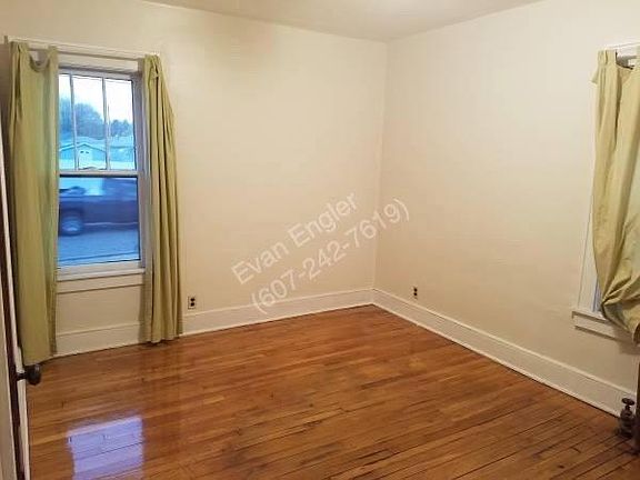 5th image of 356 Floral Ave APT 1