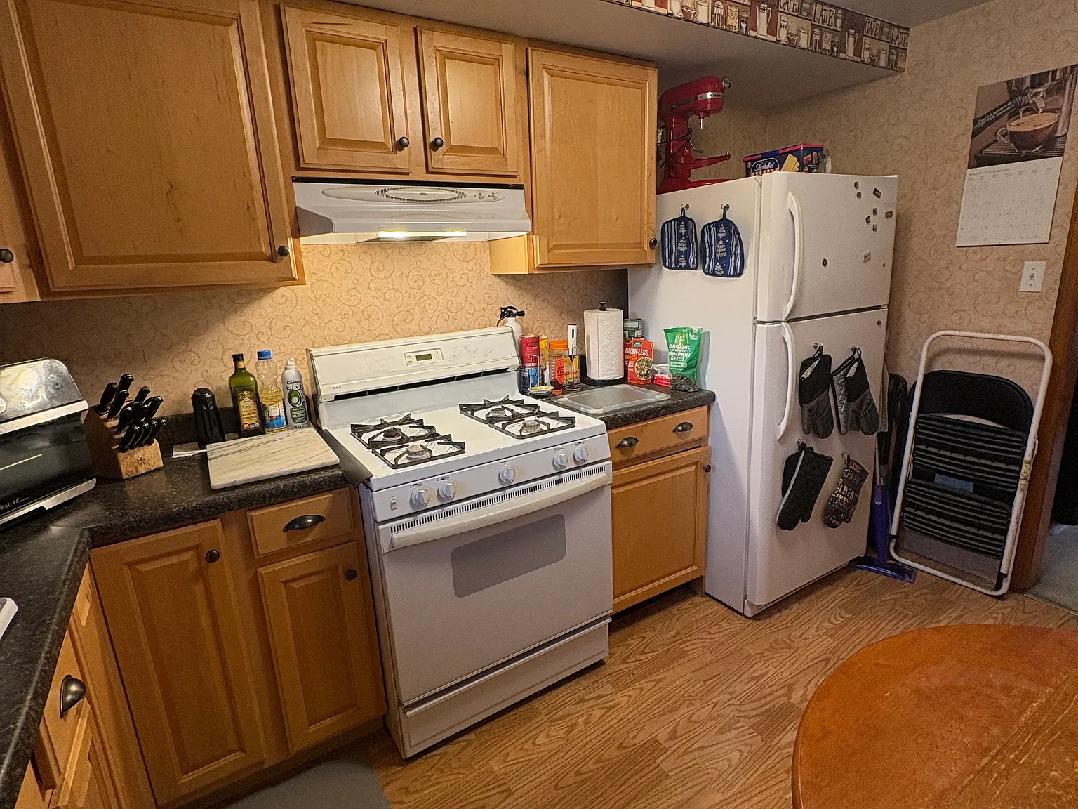 2 bed, $2,350 — Photo 2
