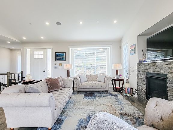 3rd image of 8295 Nixon Rd #1